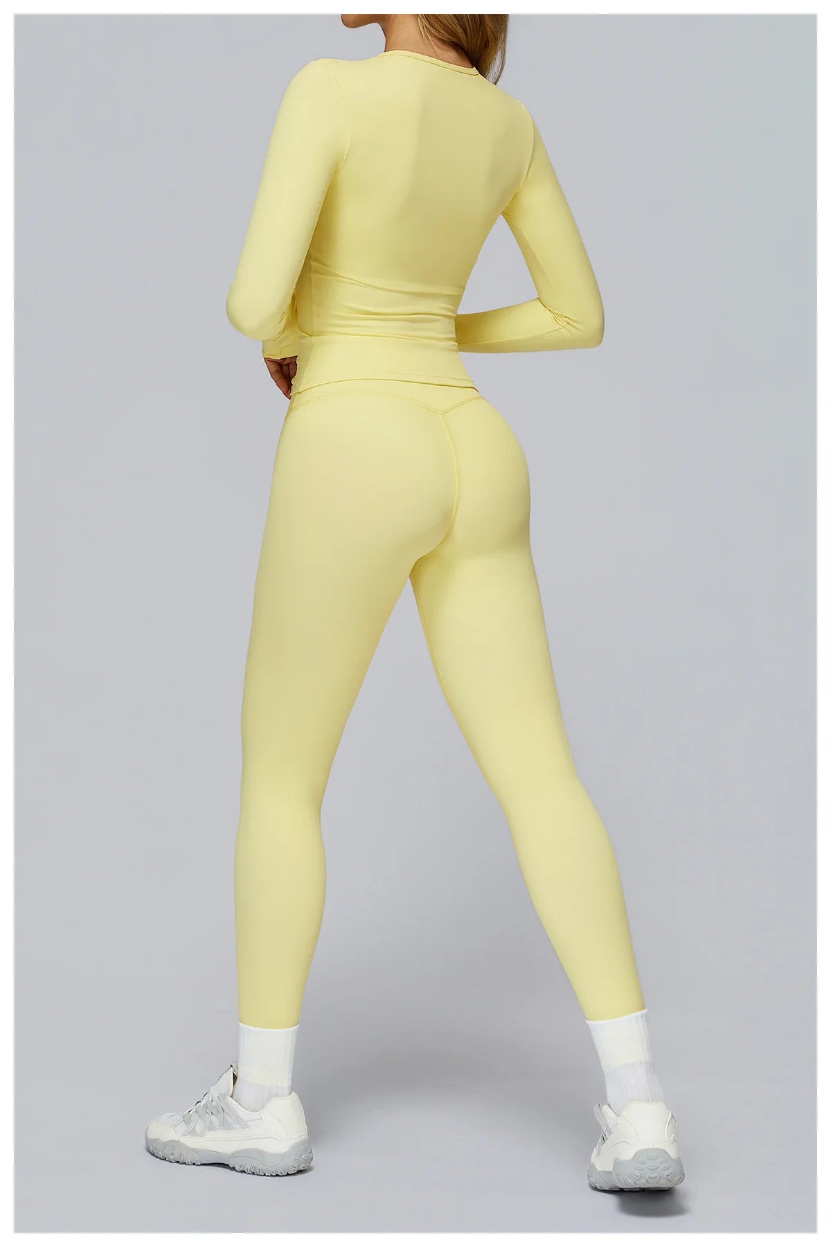 Seamless 2-Piece Workout Set — Long Sleeve Crop Top & High Waist Leggings
