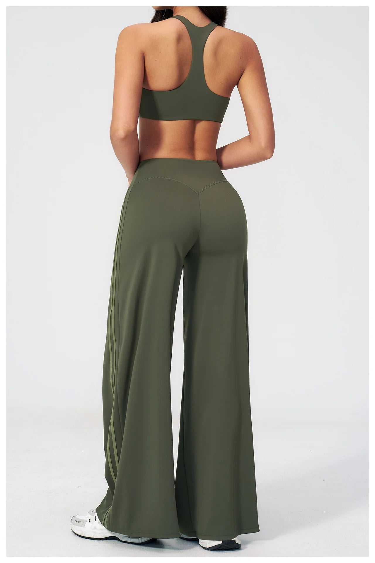 Women's Yoga Tracksuit Set — Capri Pants & Matching Top