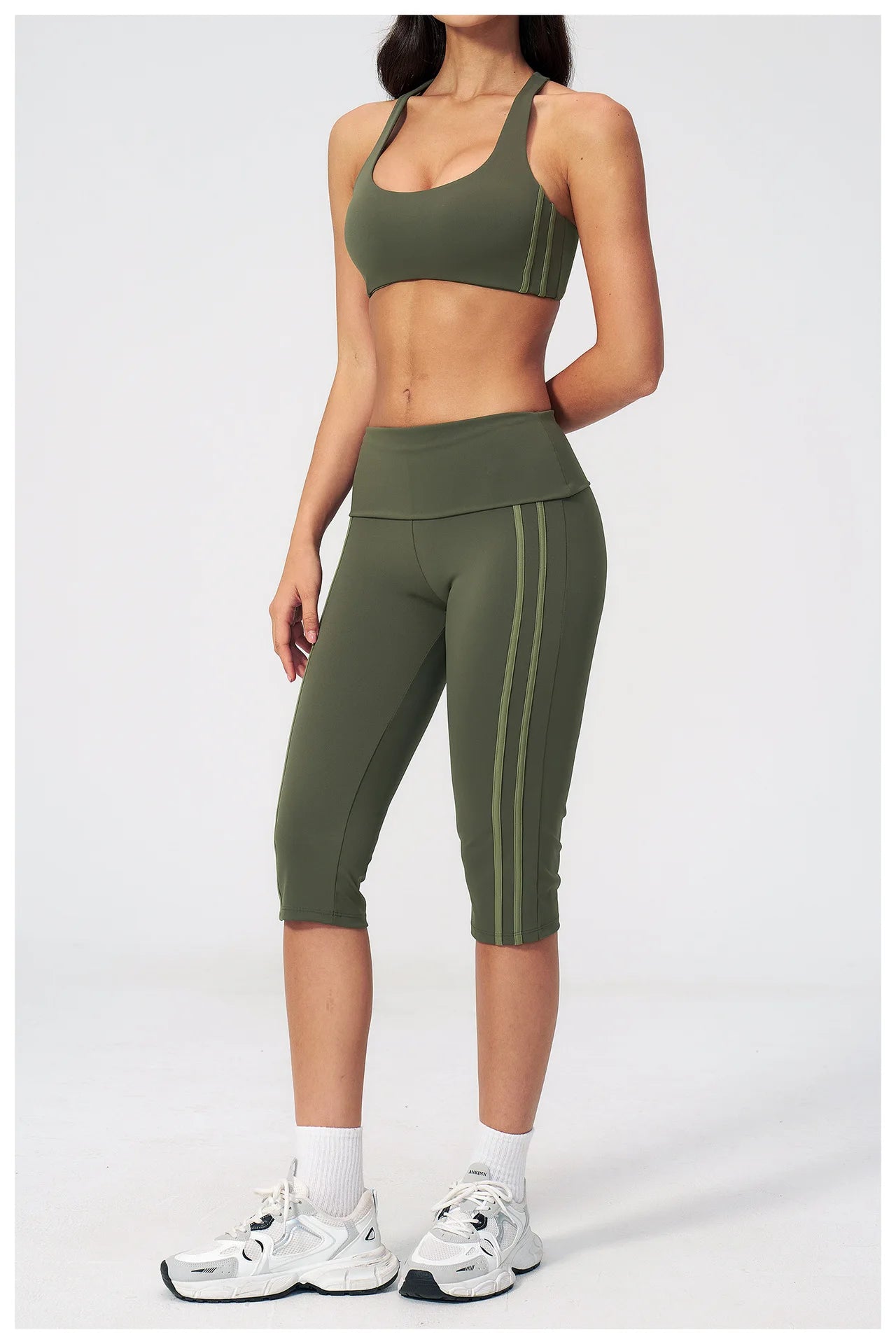 Women's Yoga Tracksuit Set — Capri Pants & Matching Top