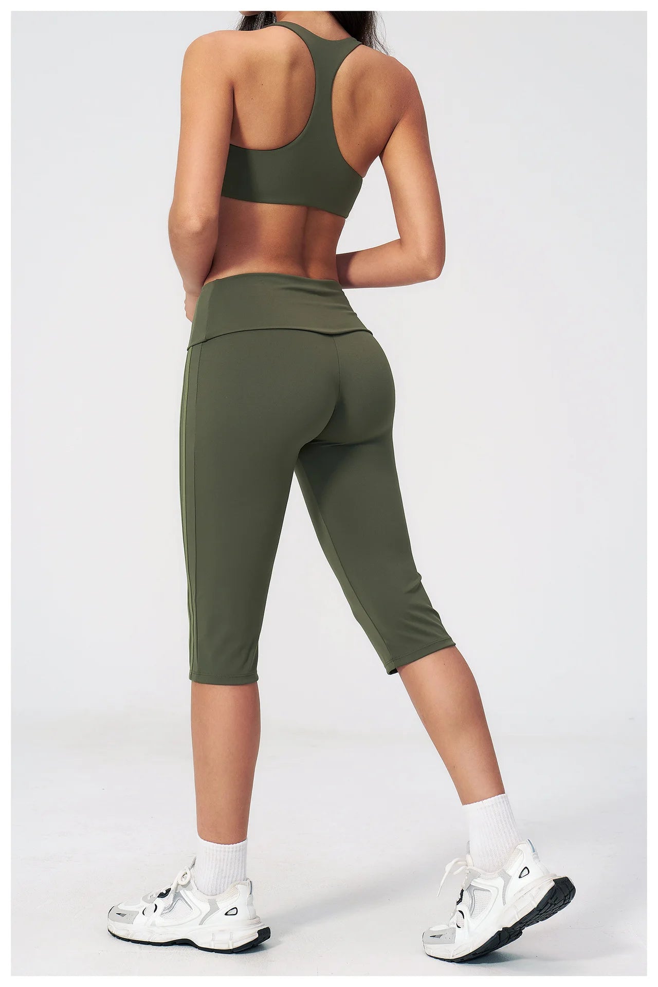 Women's Yoga Tracksuit Set — Capri Pants & Matching Top