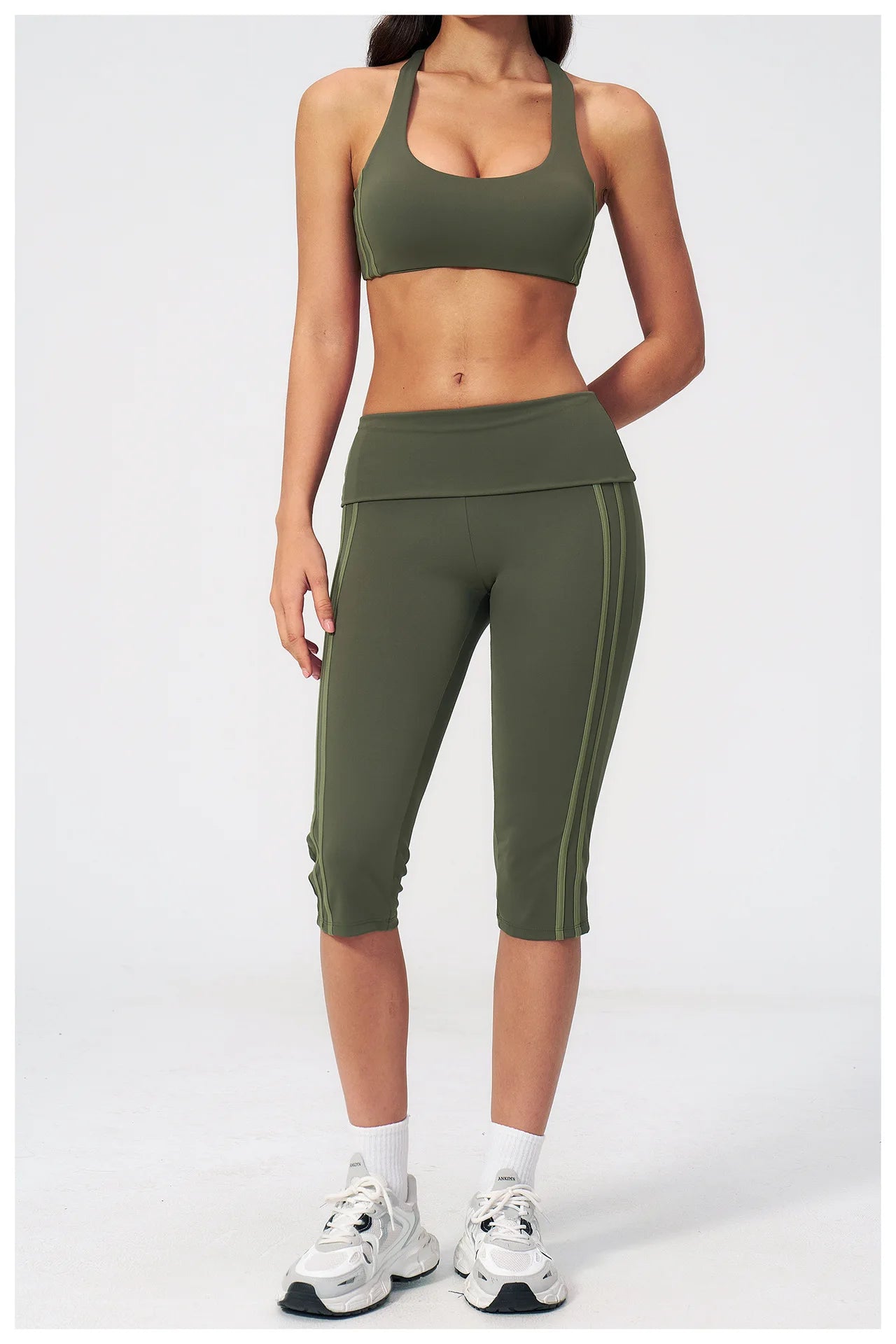 Women's Yoga Tracksuit Set — Capri Pants & Matching Top